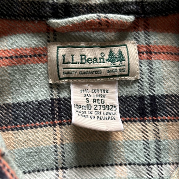LL Bean Thick Cotton Shirt - Picture 2 of 9